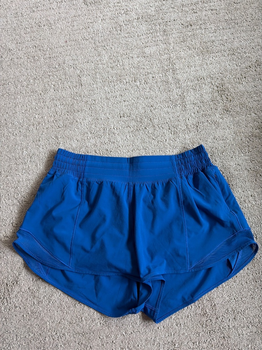 lululemon hotty hot shorts - Picture 2 of 4